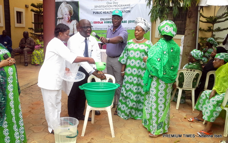 Abuja-women-taught-how-to-wash-their-hands.jpg