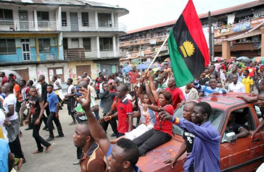 pro-biafra-protesters-690x450