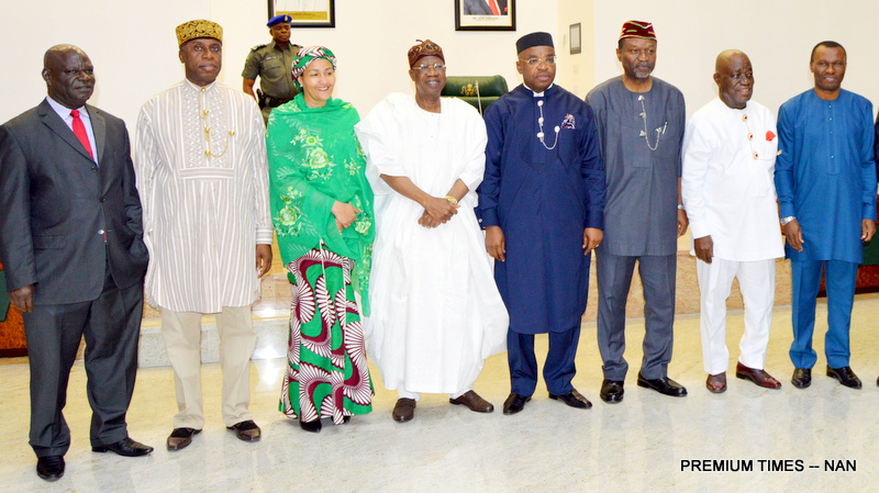 FROM LEFT: Sen. Emmanuel Essien; Minister of Transportation, Mr Chibuike Amechi; Minister of Environment, Hajiya Amina Muhammed; Minister of Informantion and Culture, Alhaji Lai Mohammed; Gov. Udom Emmanuel of Akwa Ibom; Minister of Budget and National Planning, Sen. Udoma Udo Udoma; Deputy Governor of Akwa Ibom, Chief Moses Ekpo, Minister of Niger Delta Affairs, Pastor Usani Usani, during their visit to Akwa Ibom Government House in Uyo on Monday (13/6/16). 4233/13/6/2016/ABUJAH/HB/BJO/NAN