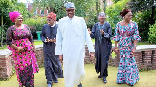 Buhari strikes a pose with Lai Mohammed, Garba Shehu, Abike Dabiri in new photo