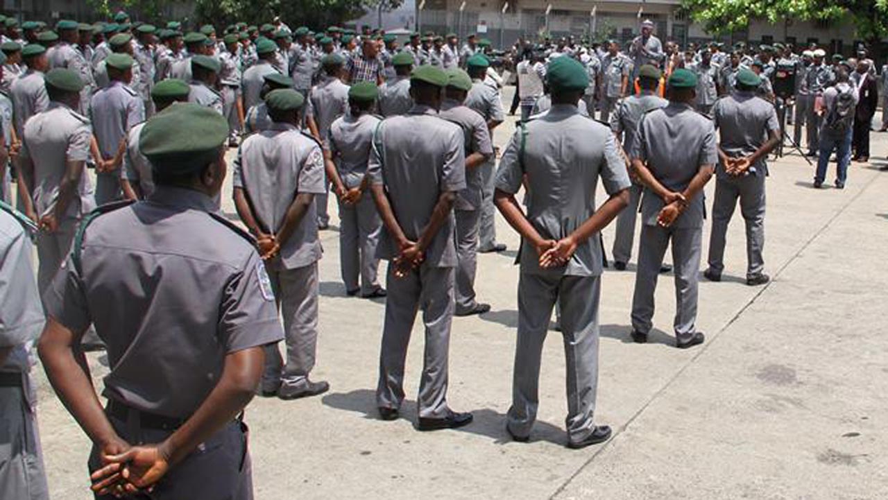 Customs officers shoot two-year-old while chasing smugglers