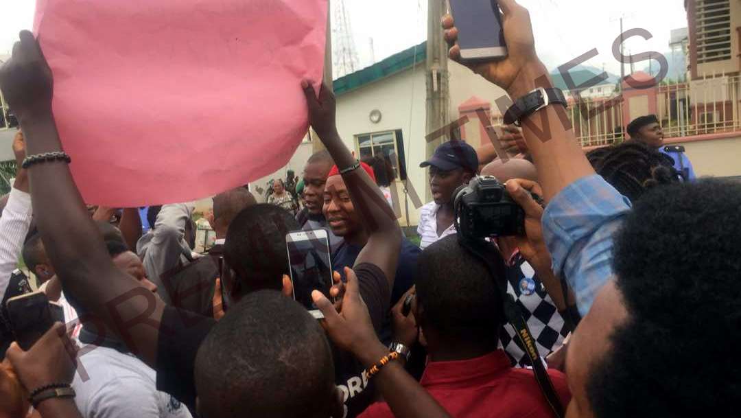 #FreeSamuelOgundipe: Protest rocks Abuja over police detention of PREMIUM TIMES journalist