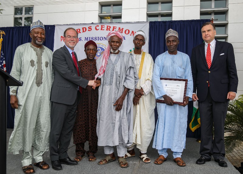 Imam Abdullahi's Award from U.S. Ambassador. (Photo credit: US Embassy Abuja)