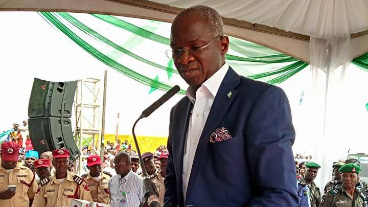 Immediate pas Minister of Works and Housing, Babatunde Fashola. [PHOTO CREDIT: Official Facebook page of Fashola]