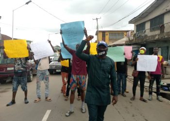 Some protesters in Lagos [Photo Credit: NANS ZONE D]