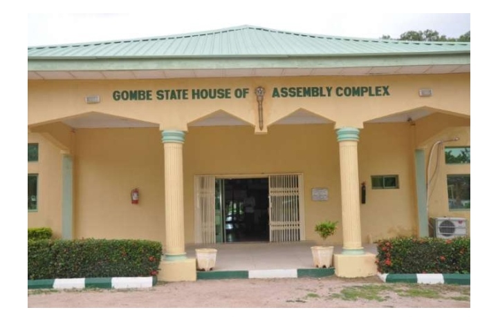 Two PDP lawmakers defect to APC in Gombe, lauding Governor Inuwa Yahaya