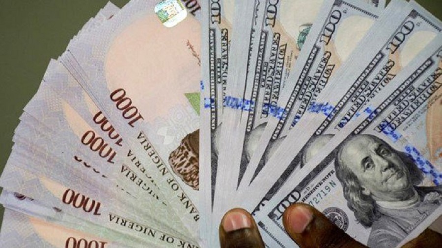 The naira weakens again against the dollar in the official market