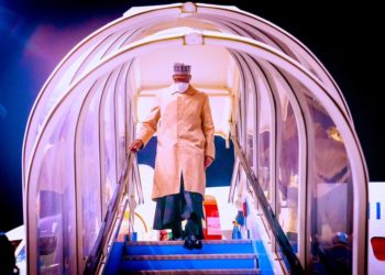 President Muhammadu Buhari on arrival to London [PHOTO CREDIT: @TheAsoVilla]