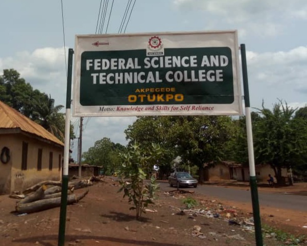 Federal college official in trouble for allegedly raping student