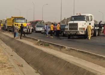 Heavy gridlock caused by an accident on the Kubwa Expressway