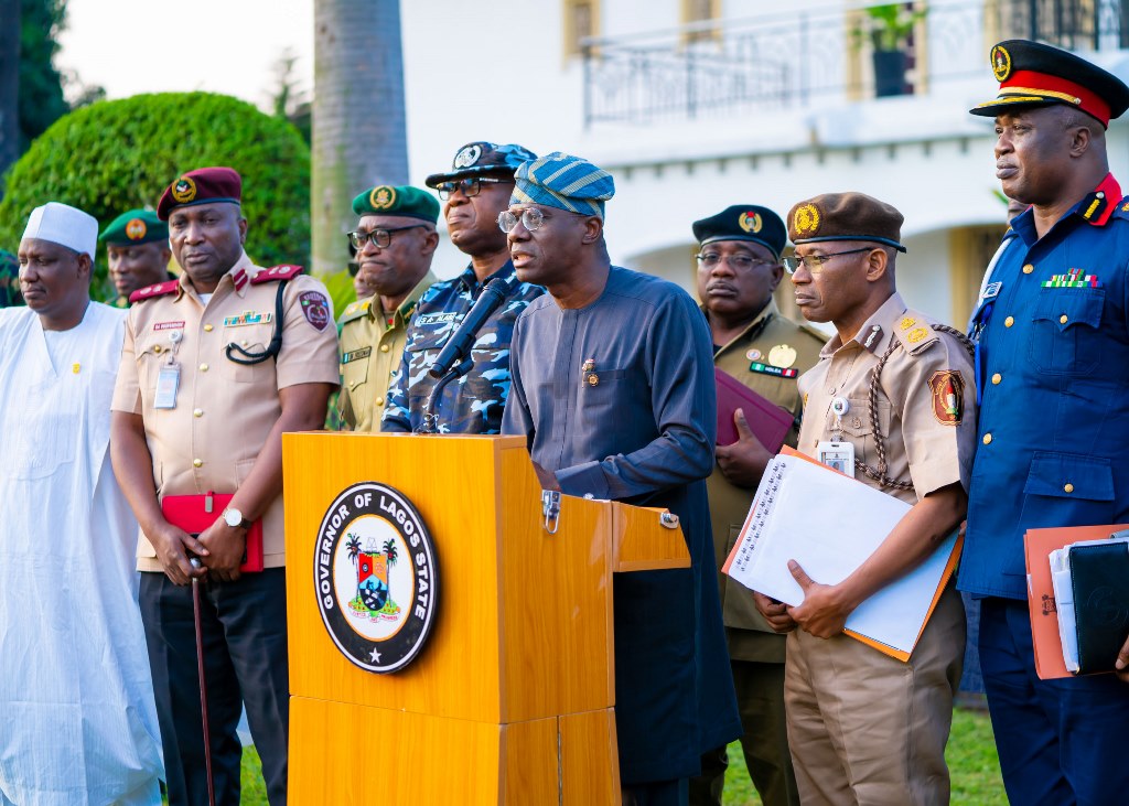 Lagos State Governor Mr. Babajide Sanwo-Olu briefing the Press after a meeting with members of the State Security Council, at the Government House in Marina, on Friday, 05 August, 2022. With him are Heads of Security Agencies in the State and some State Officials.