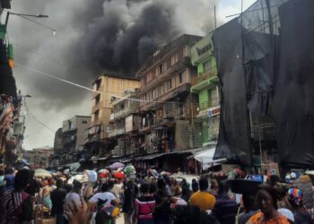 The scene of the fire incident (PHOTO CREDIT: Oluwakemi Ann Adelagun)
