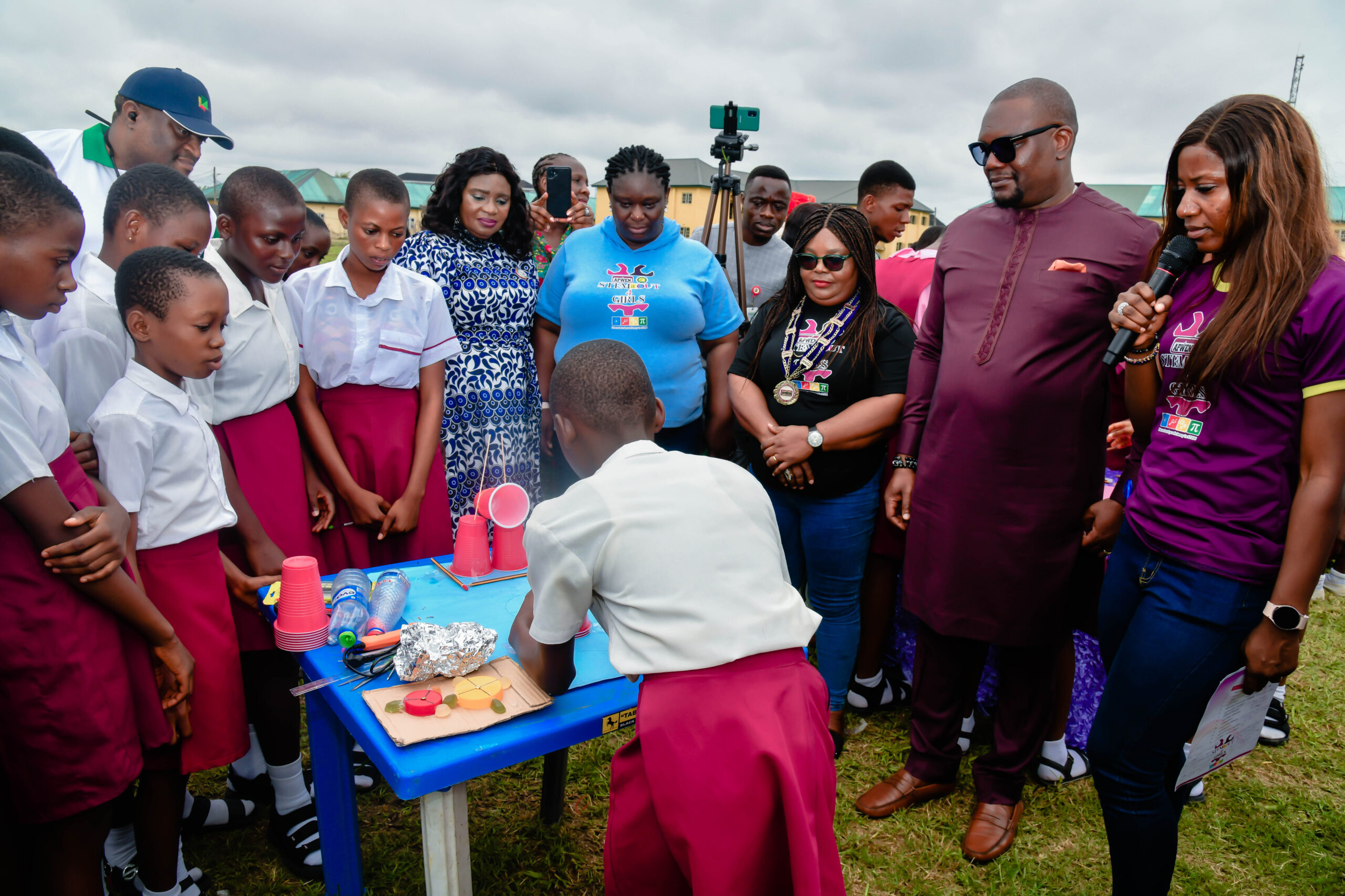 The partnership with the association was launched recently at St. Jude’s Girls Secondary School Yenagoa, Bayelsa State, under the “STEM-it-out-4girls” campaign with the theme: Interest and Proficiency in STEM
