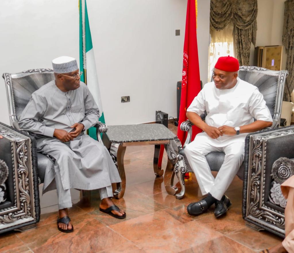 Atiku visits Orji Kalu, condoles him over wife’s death. [PHOTO CREDIT: Twitter handle of Mr Kalu]