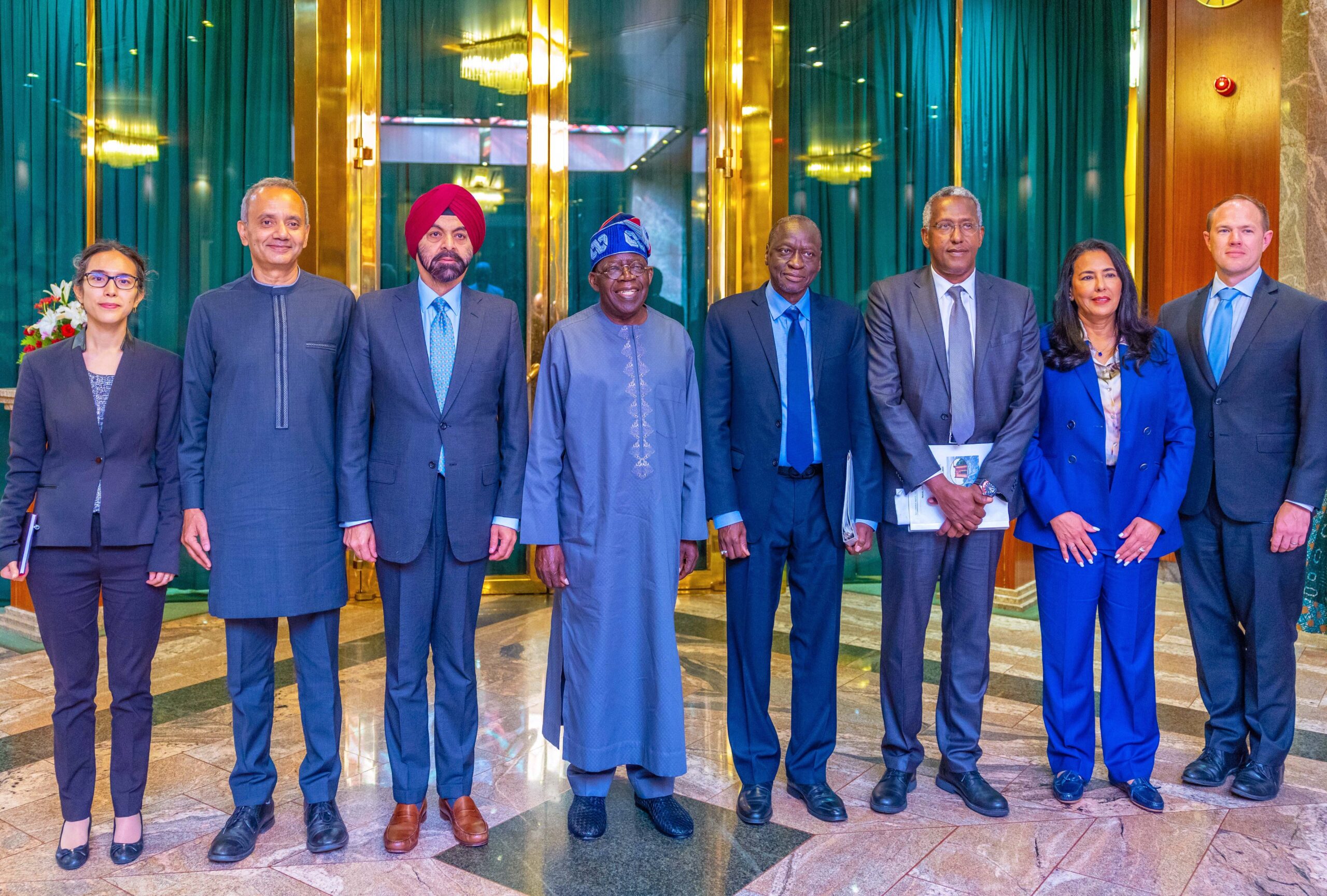 President Bola Tinubu today received a visit from a World Bank delegation led by its President, Mr. Ajay Banga, at the Presidential Villa, Abuja. [PHOTO CREDIT: @NGRPresident]