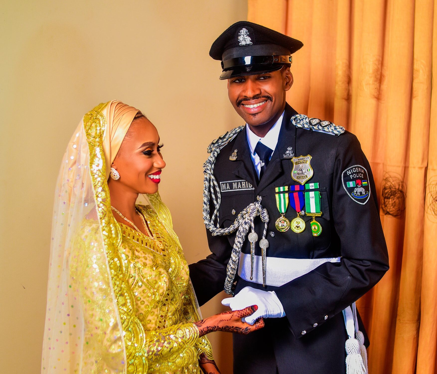 Abubakar and Nafisa(PHOTO CREDITThe wedding cross swording(PHOTO CREDIT :X: @MaheedMuazu)