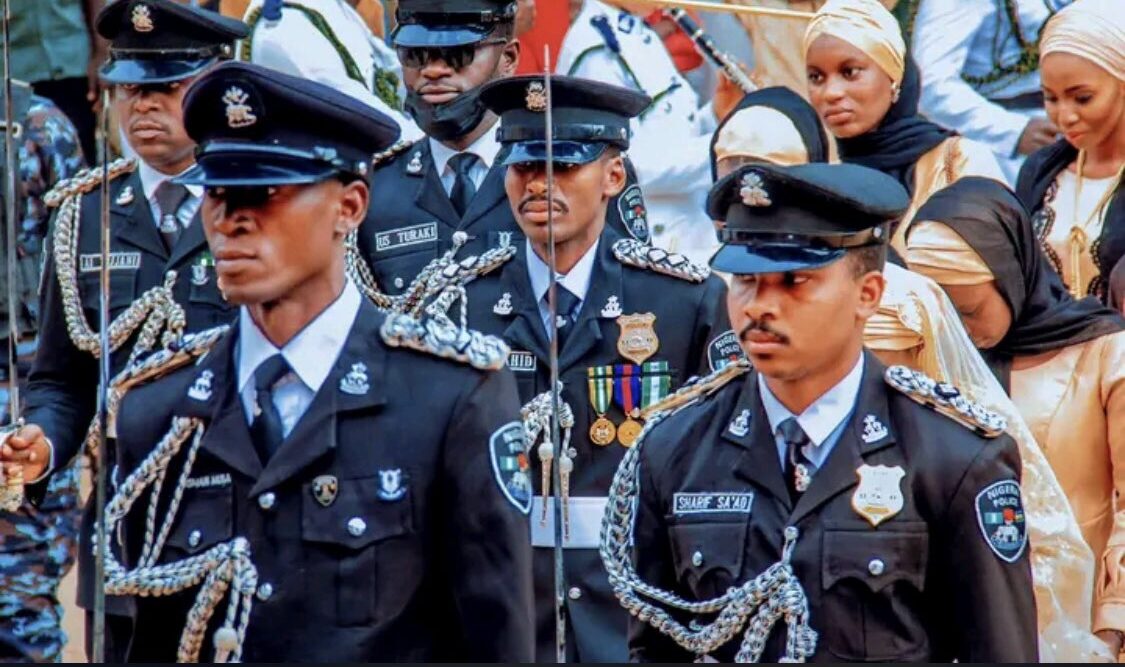 Mahid Abubakar and Police officers that graced the wedding. Photo credit:X: @MaheedMuazu