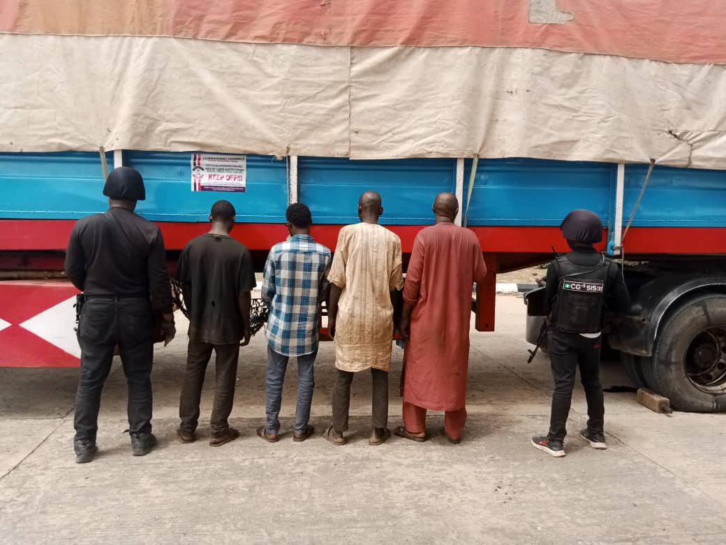 NSCDC arrests four suspects with vandalised railway slippers in Kaduna - Vimarsana News