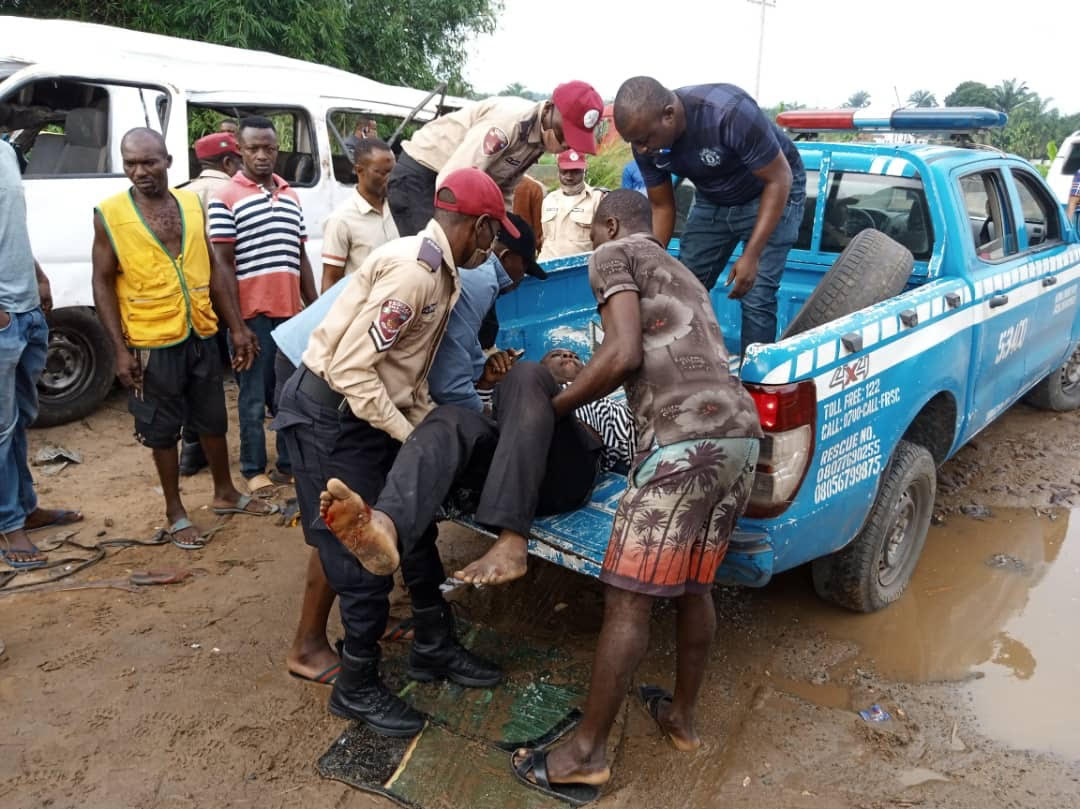 Twelve burnt to death on Nigerian highway