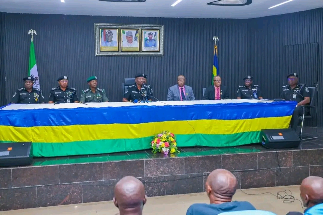 IGP Egbetokun speaks to protesting retired police officers