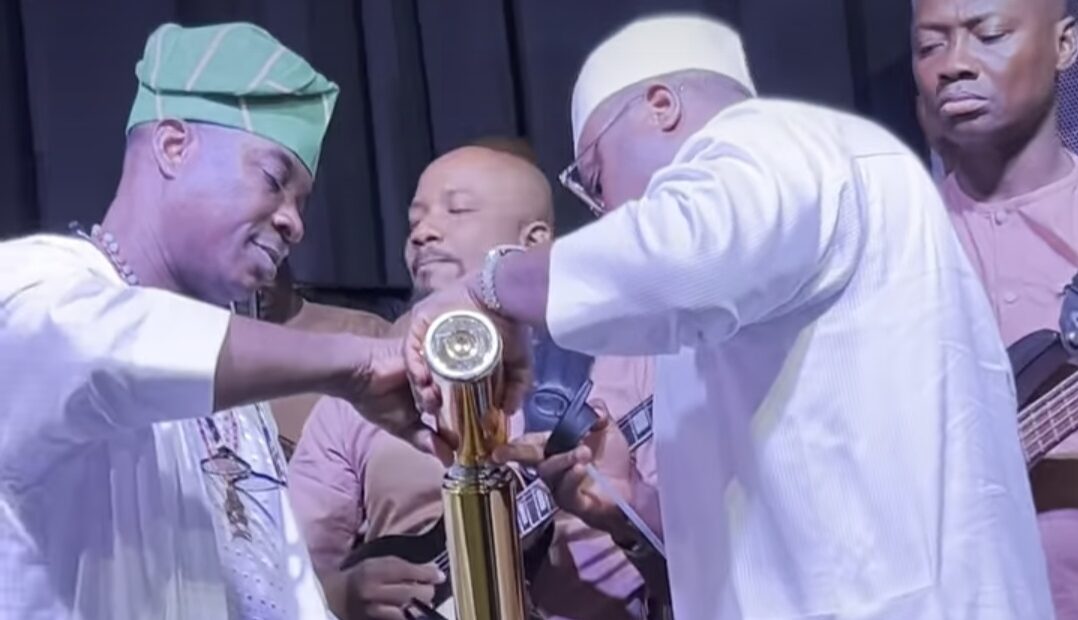TRENDING: Kwam 1’s famous flask resurfaces, goes viral again (VIDEO)