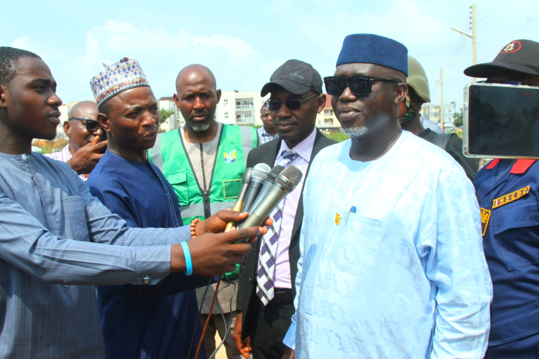 Authorities demolish structures at River Park Estate in Abuja