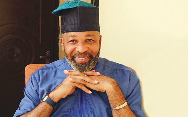 TRENDING: Yemi Solade apologises for slapping Afeez Owo on movie set
