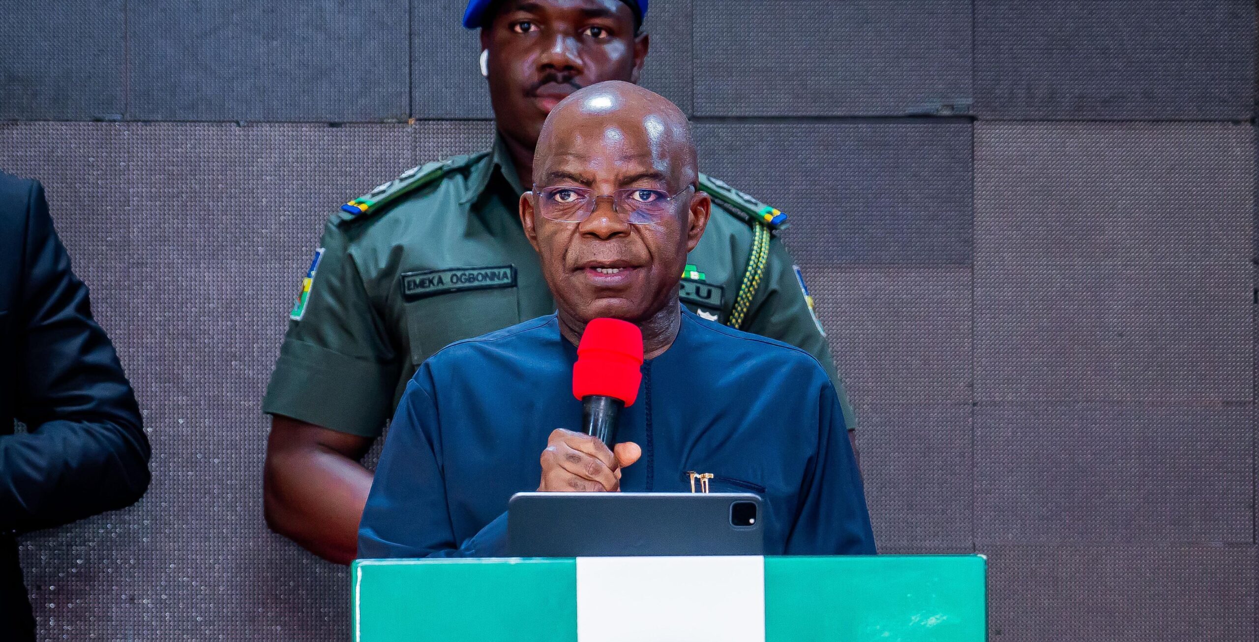 Otti flags off Umuahia-Ikot Ekpene Road rehabilitation, vows to deliver project