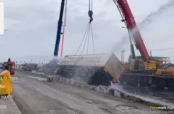 Major fire disaster averted as gas tanker overturns in Lagos – LASTMA