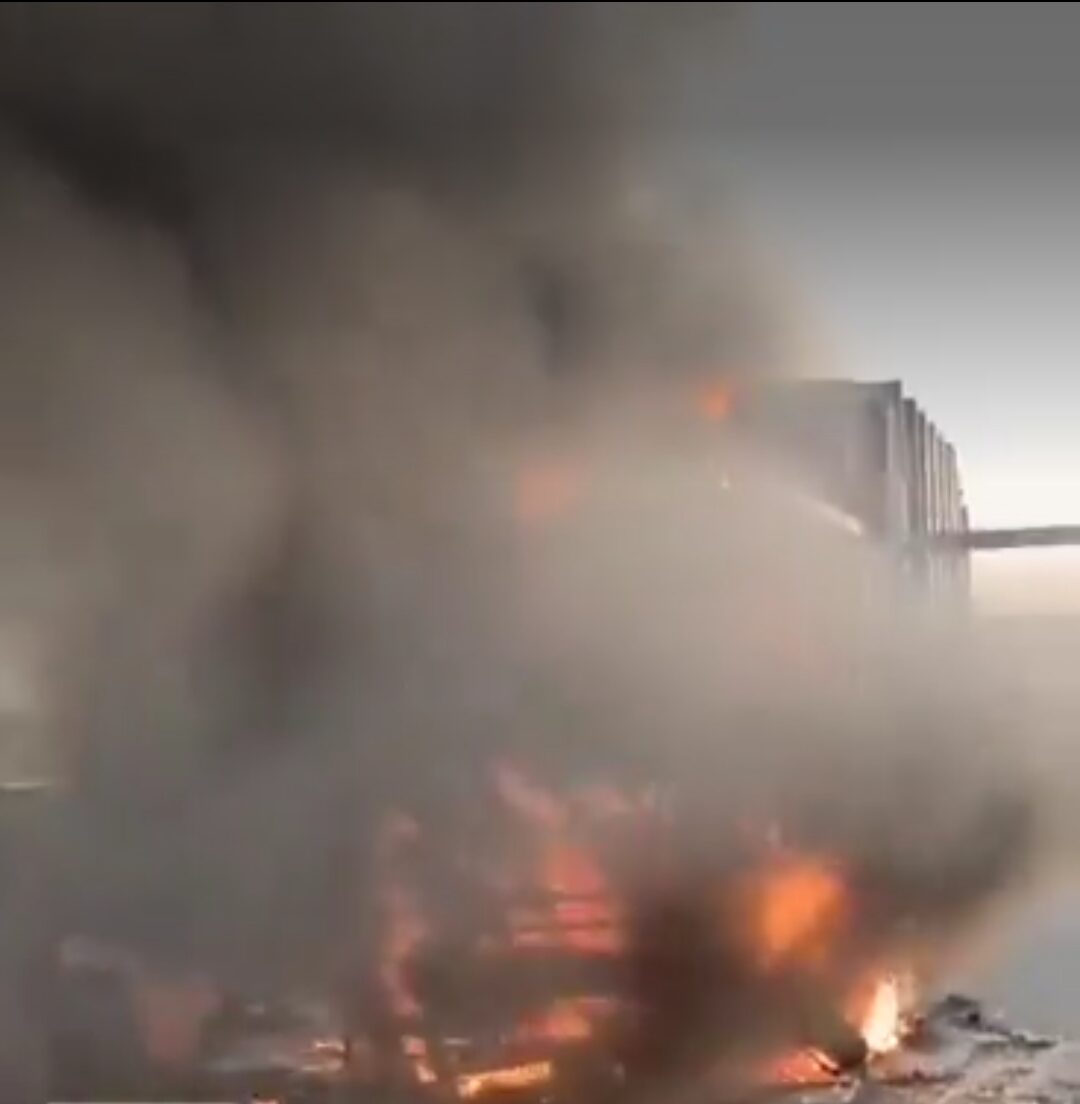 Fire near police RRS facility in Lagos forces diversion on Third Mainland bridge