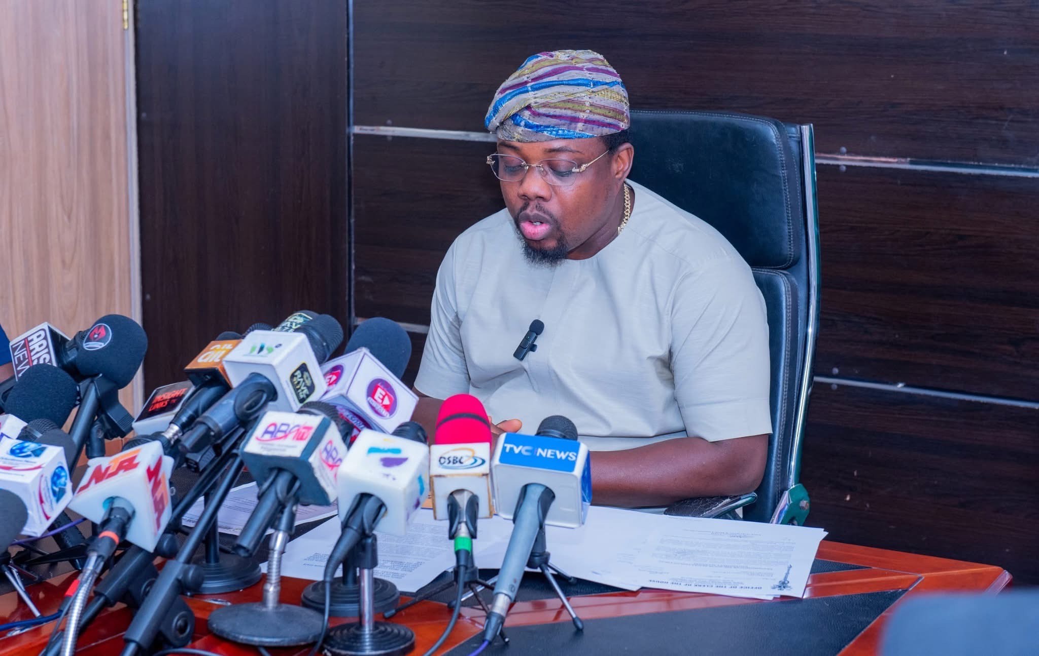 Osun Assembly accuses Oyetola of illegal control of council funds, warns UBA