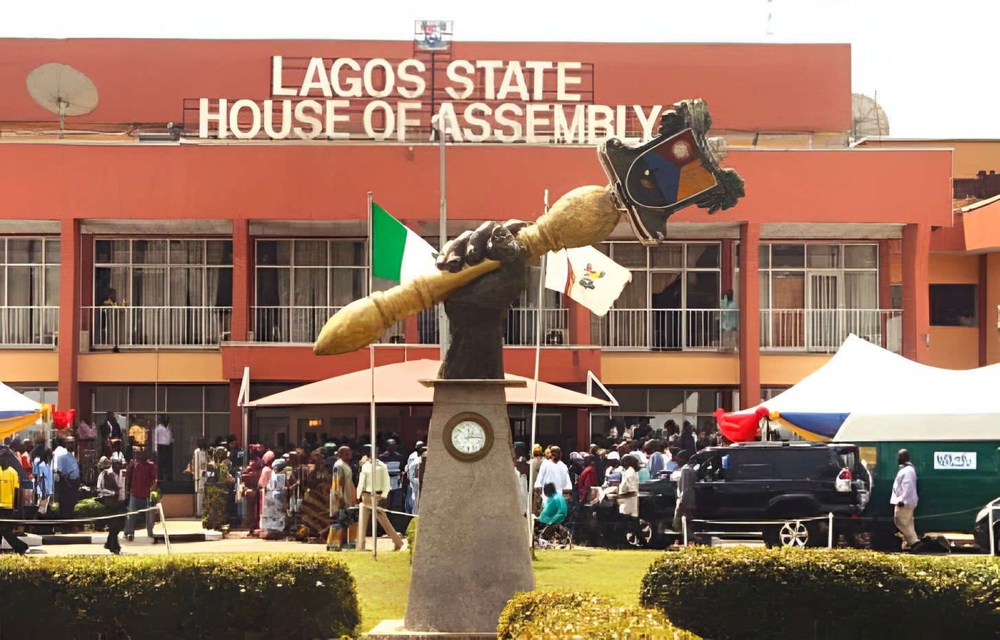 Lagos Assembly advances bill seeking to ban street begging