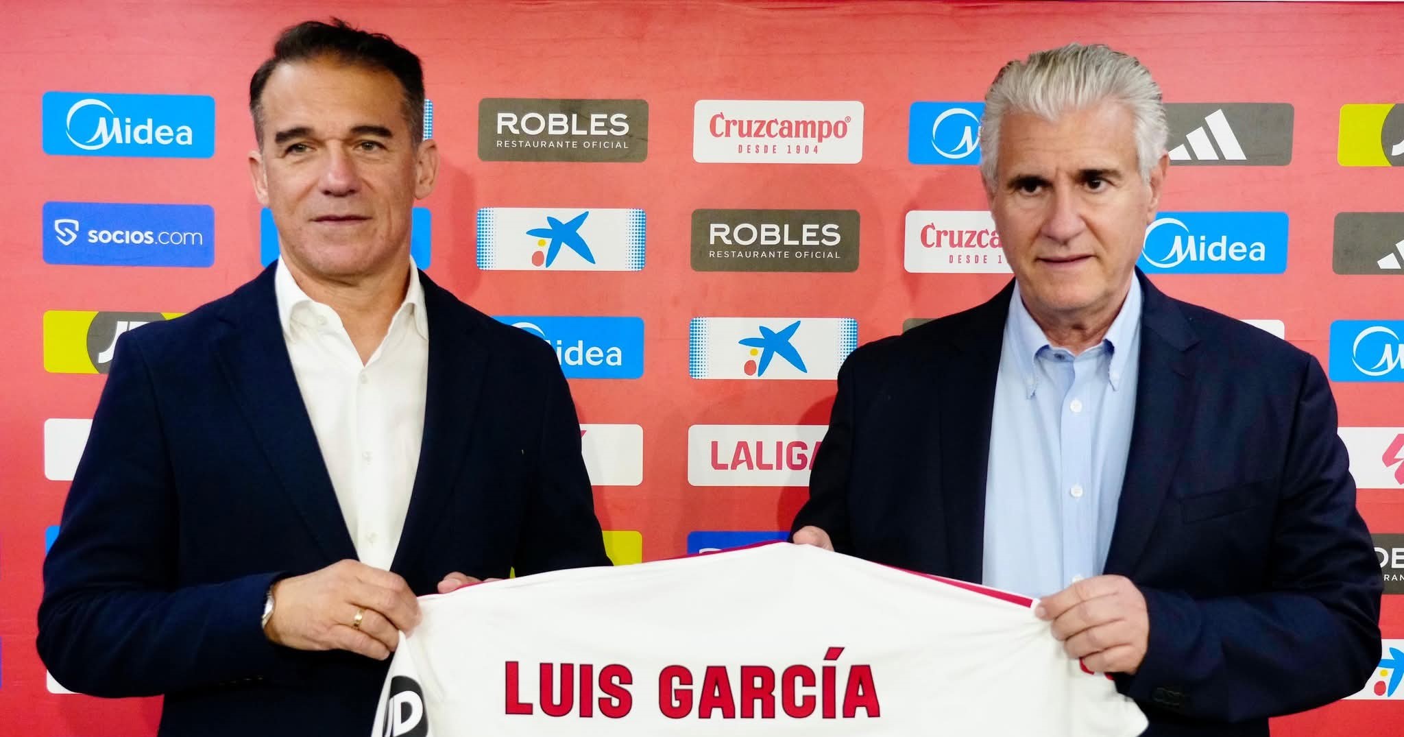 Adams, Ejuke set for new era as Sevilla appoint García Plaza