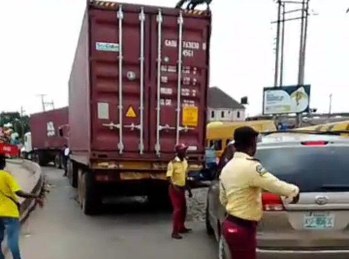 One killed, six injured in Lagos road crash