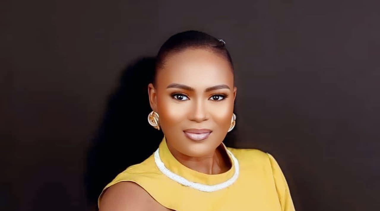 Papa Ajasco: ‘Na we dey inside, we know where it pinches’ — Ex-Miss Pepeye