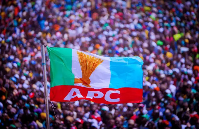 SDP, NNPP, LP executive members defect to APC in Gombe