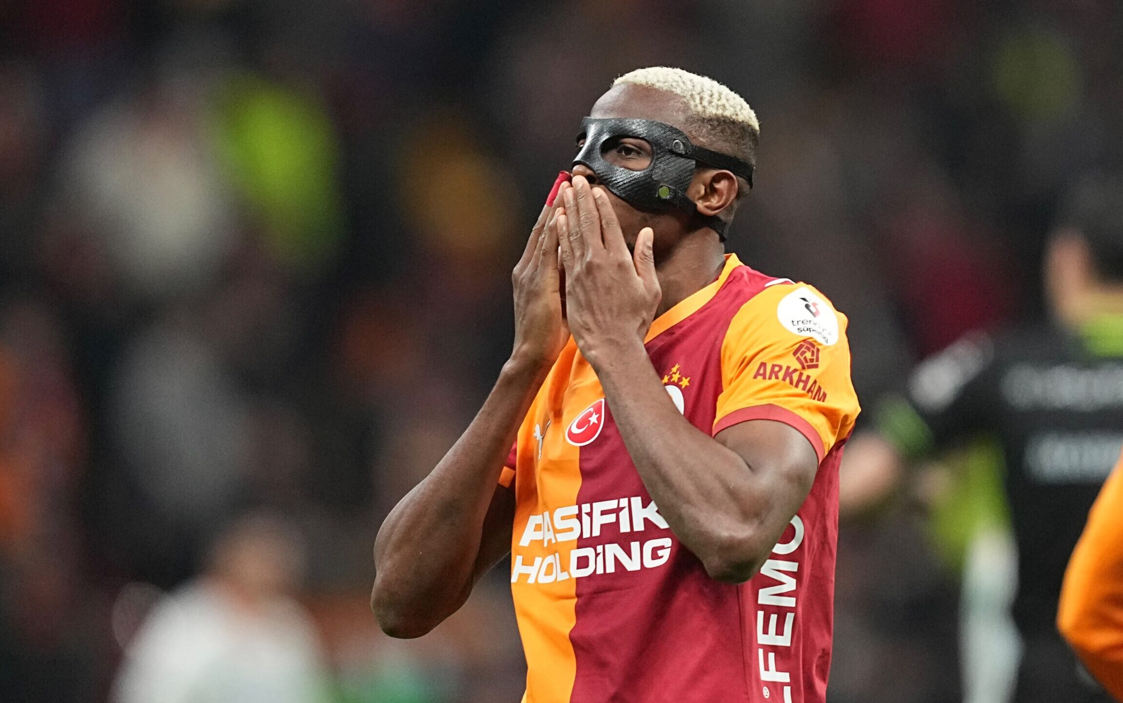Osimhen returns as Galatasaray enter title run-in under pressure