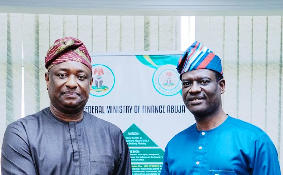 FG moves to ease airlines’ cost burden as Keyamo, Oyedele meet in Abuja
