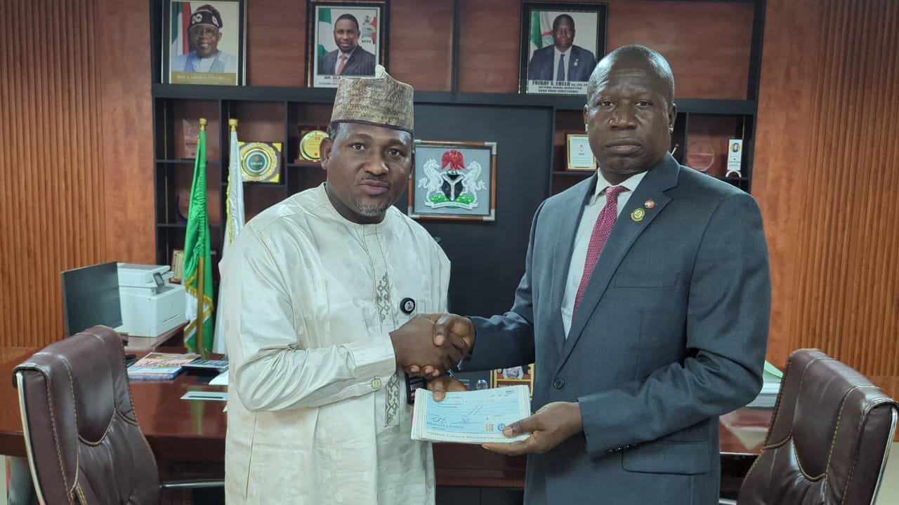 EFCC hands over recovered N837million to Katsina government