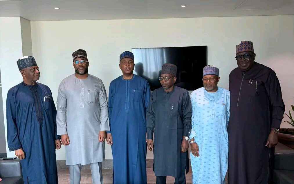 Saraki announces PDP consensus governorship candidate in Kwara