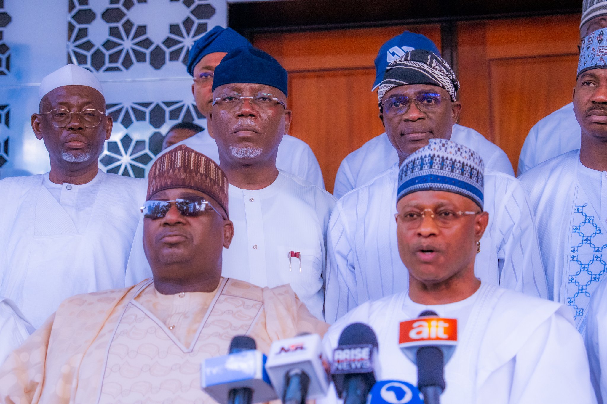 Uzodinma chairs APC governors’ meeting amidst plot to remove him as chairperson