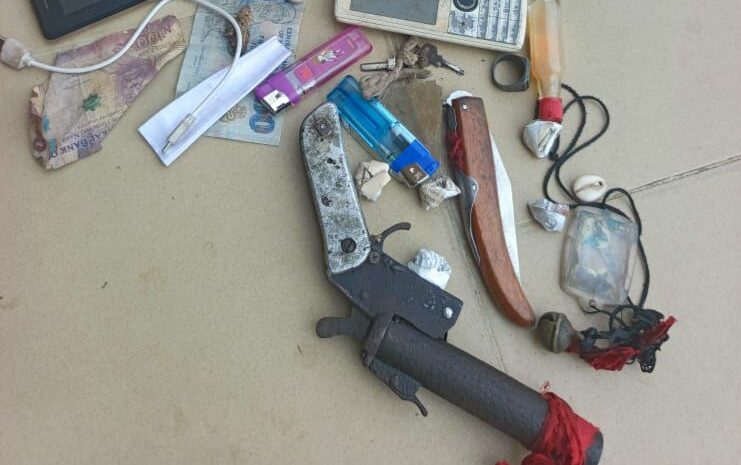 Police arrest suspected robbery gang member, recover pistol, charms