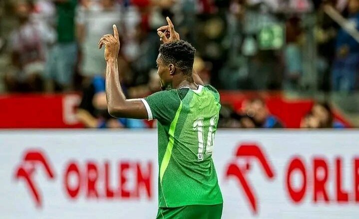 Super Eagles forward Rafiu Durosinmi celebrates wedding after impressive international break