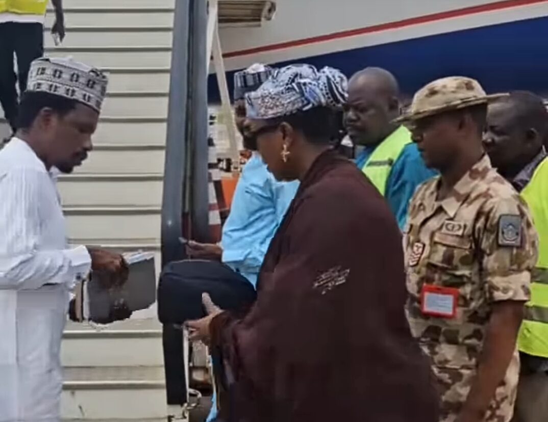 Again, ex-senator’s wife violates airport security