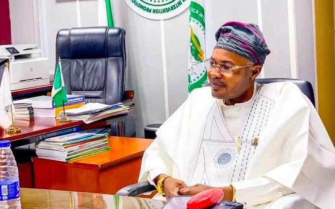 Gbajabiamila/Adeyemi Scandal: Controversial ‘DG’ of govt-disowned agency speaks from hiding