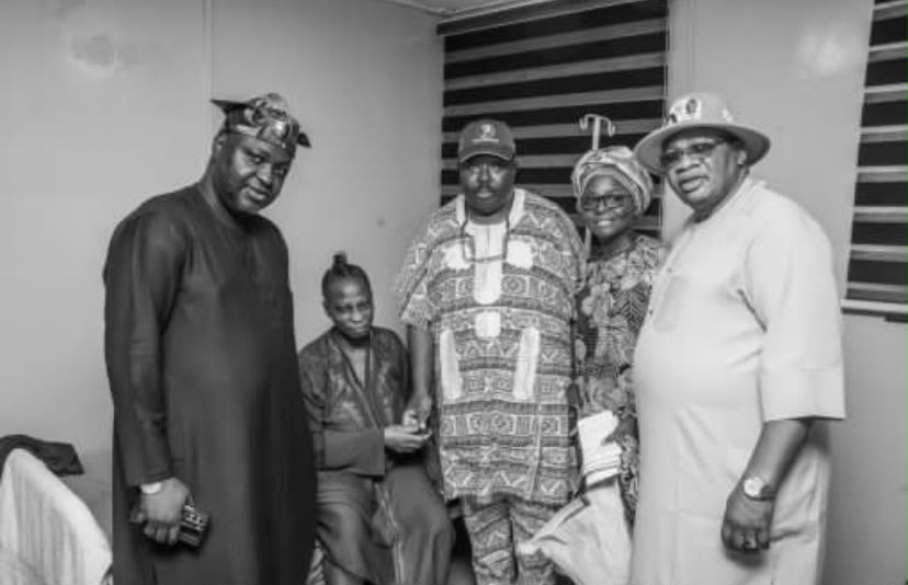 TRENDING: APC gubernatorial candidate gifts rescued principal car