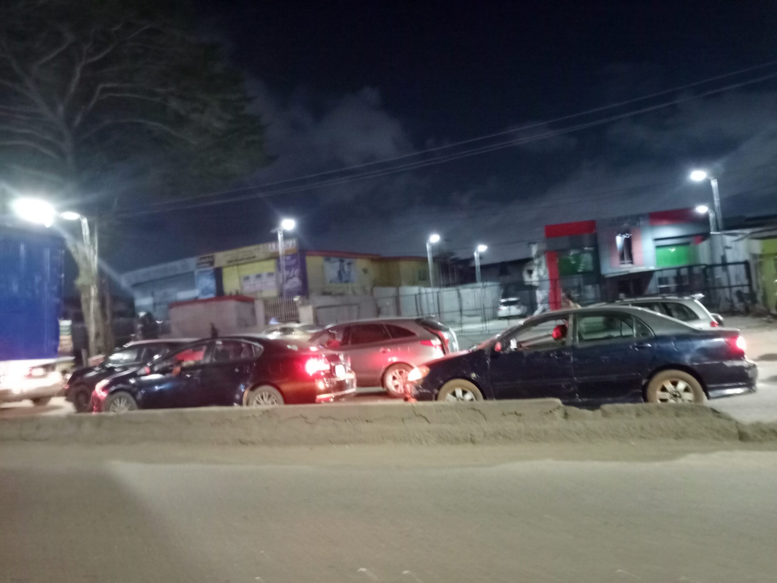 Gridlock strands motorists on Lateef Jakande Road, Isheri, Berger