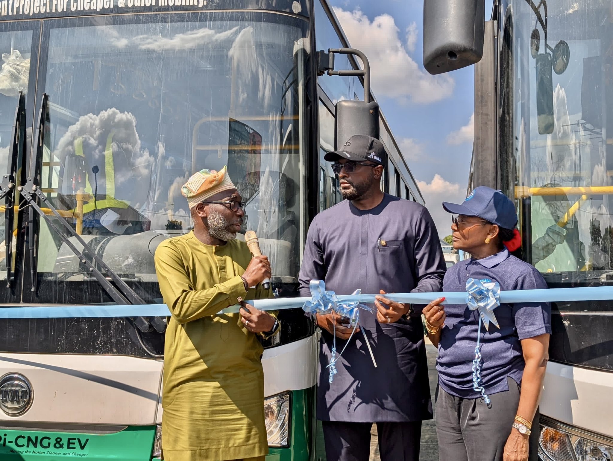 Lagos govt receives 20 more CNG buses