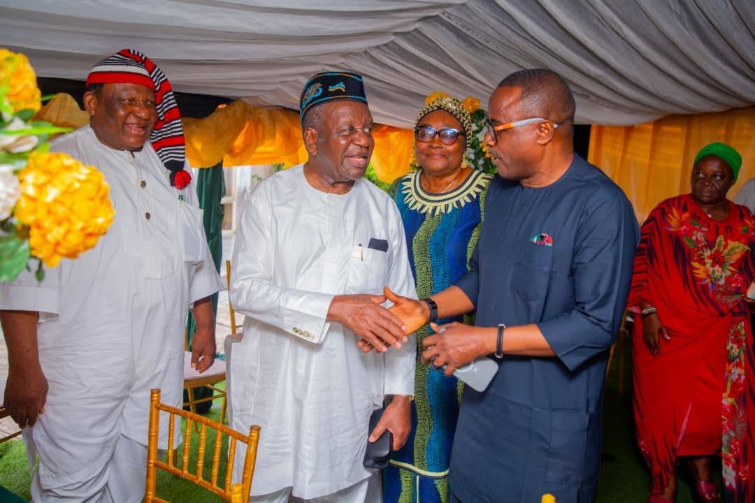 Akwa Ibom LP governorship candidate visits ex-Gov Attah at brother’s burial