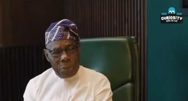 Obasanjo quizzes Bae U about Queen Elizabeth after failing celebrity test
